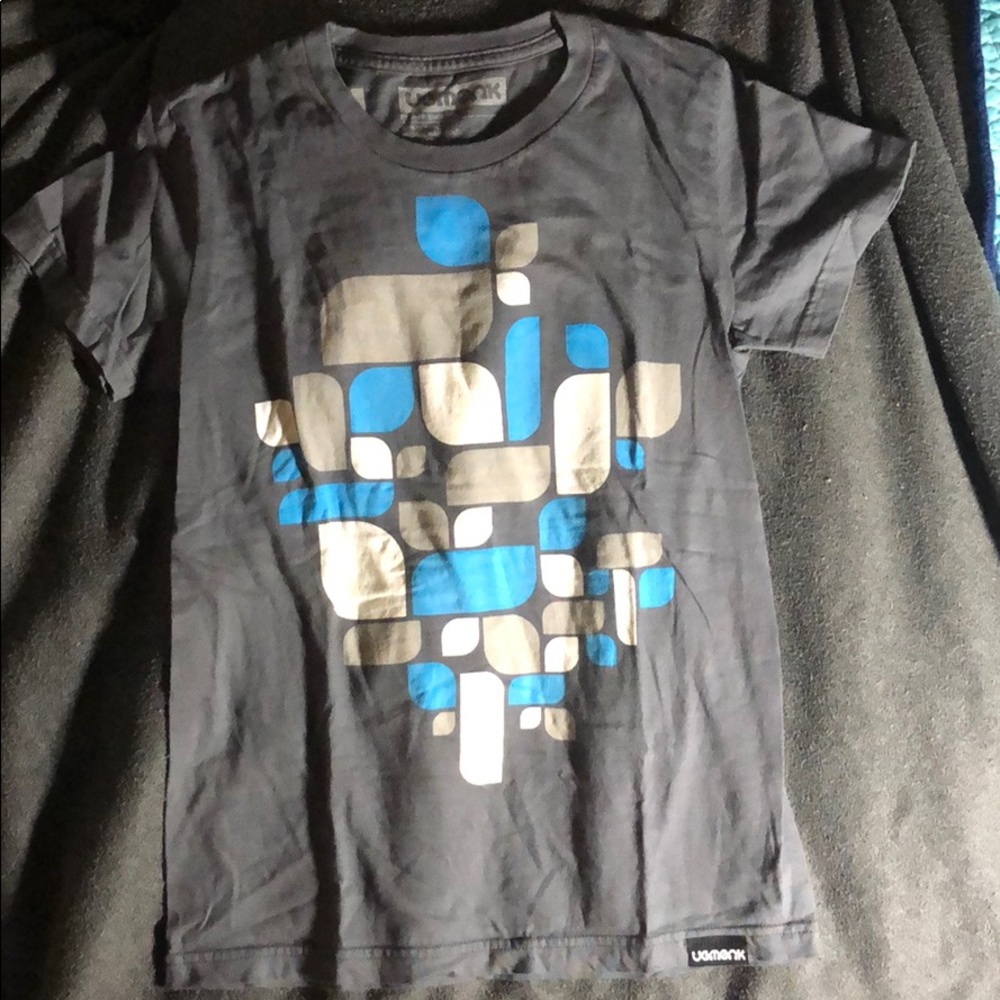 Ugmonk Gray Geometric Graphic Tee - Women’s Large